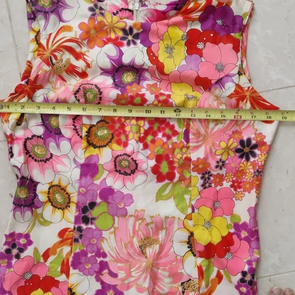 Vintage Liberty Circle Retro Psychedelic Shift Dress from the 1960s 🌺 - Picture 10 of 17